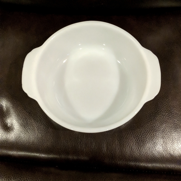 Vintage Anchor Hocking, Fire King Milk Glass Casserole Dish, Scalloped Handles - Picture 2 of 6